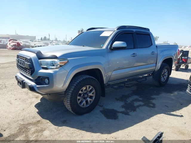 2016 Toyota Tacoma Sr5 V6 მანქანა იყიდება აუქციონზე, vin: 3TMAZ5CN8GM013553, აუქციონის ნომერი: 46250993
