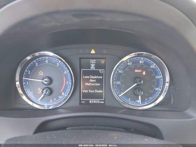 5YFBURHE1HP620472 Toyota Corolla Se Special Edition