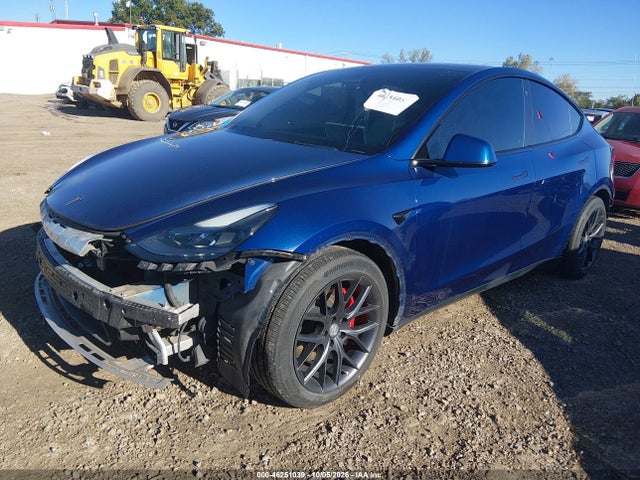 2021 Tesla Model Y Performance Dual Motor All-wheel Drive მანქანა იყიდება აუქციონზე, vin: 5YJYGDEFXMF252462, აუქციონის ნომერი: 46251039
