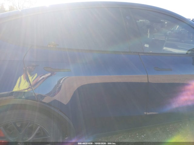 2021 Tesla Model Y Performance Dual Motor All-wheel Drive მანქანა იყიდება აუქციონზე, vin: 5YJYGDEFXMF252462, აუქციონის ნომერი: 46251039