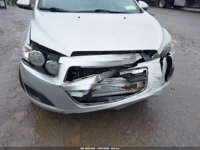 46251045 :رقم المزاد ، 1G1JC5SH2E4202424 vin ، 2014 Chevrolet Sonic Lt Auto مزاد بيع