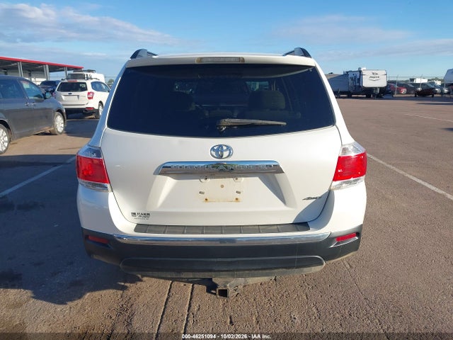 46251094 :رقم المزاد ، 5TDBK3EH8DS250933 vin ، 2013 Toyota Highlander Plus مزاد بيع