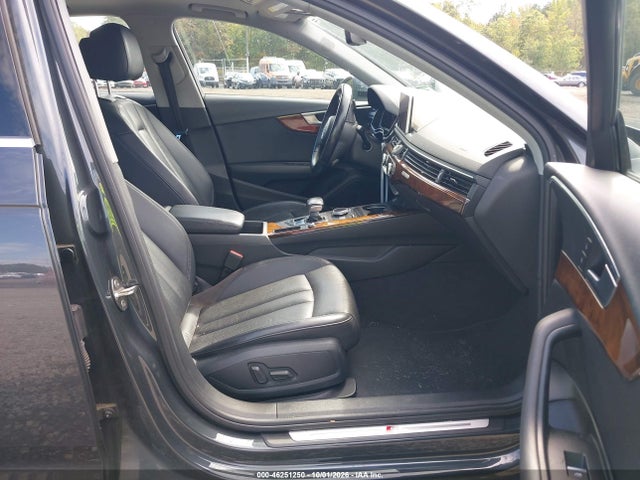 Продажа на аукционе авто 2017 Audi A4 2.0t Premium, vin: WAUENAF46HN070783, номер лота: 46251250