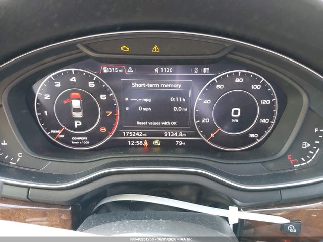 Продажа на аукционе авто 2017 Audi A4 2.0t Premium, vin: WAUENAF46HN070783, номер лота: 46251250