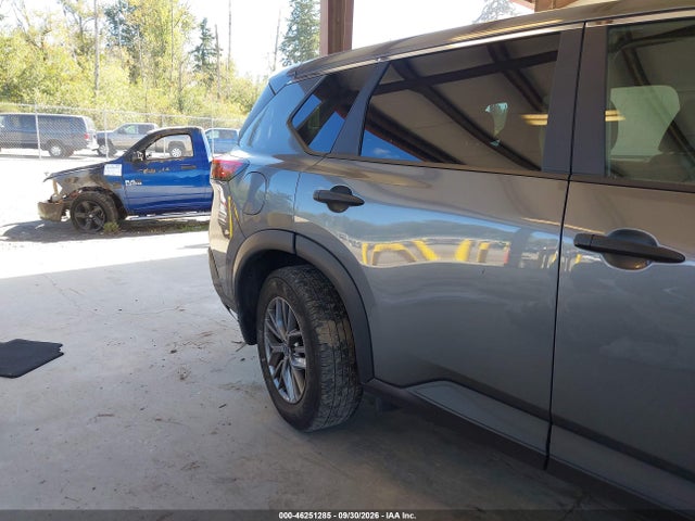 46251285 :رقم المزاد ، 5N1BT3AB4PC884269 vin ، 2023 Nissan Rogue S Intelligent Awd مزاد بيع