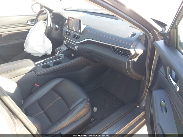 46251340 :رقم المزاد ، 1N4BL4CW9NN393794 vin ، 2022 Nissan Altima Sr Intelligent Awd مزاد بيع