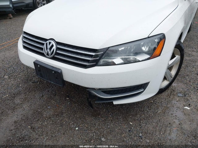 2013 Volkswagen Passat Se W/sunroof მანქანა იყიდება აუქციონზე, vin: 1VWBP7A37DC039434, აუქციონის ნომერი: 46251411