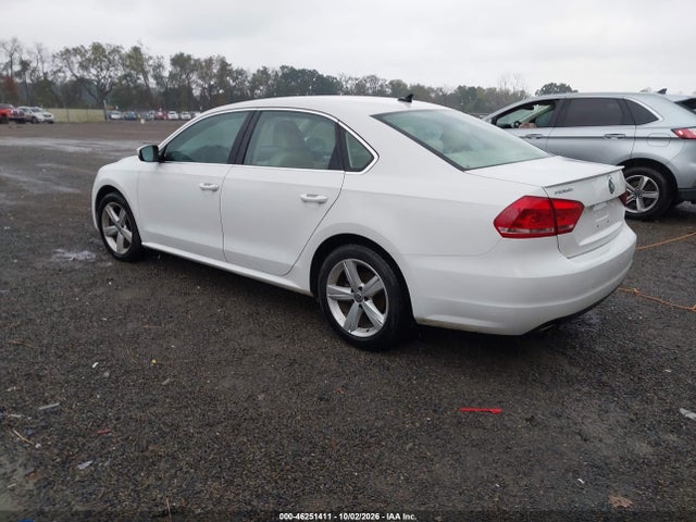 2013 Volkswagen Passat Se W/sunroof მანქანა იყიდება აუქციონზე, vin: 1VWBP7A37DC039434, აუქციონის ნომერი: 46251411