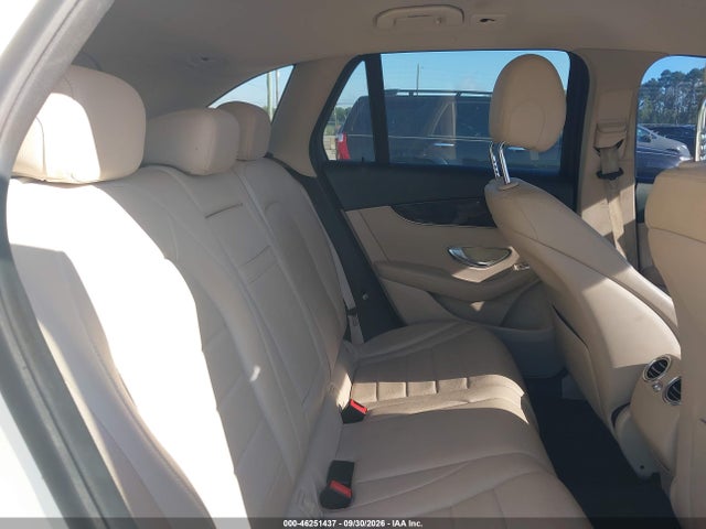 46251437 :رقم المزاد ، WDC0G4JB8GF029895 vin ، 2016 Mercedes-benz Glc 300 مزاد بيع