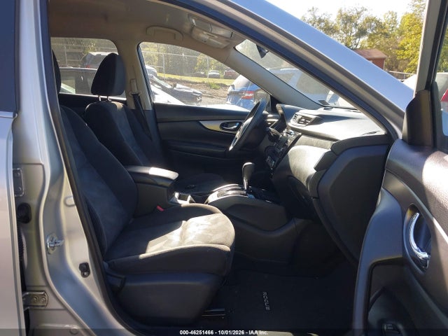 2015 Nissan Rogue Sv მანქანა იყიდება აუქციონზე, vin: KNMAT2MV9FP506469, აუქციონის ნომერი: 46251466