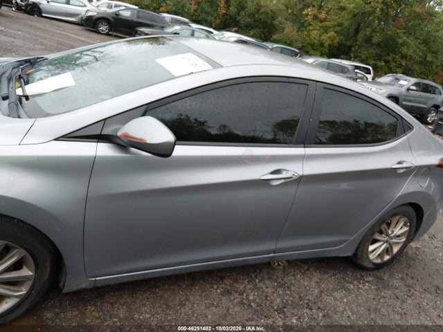 Продажа на аукционе авто 2016 Hyundai Elantra Se, vin: 5NPDH4AE3GH704220, номер лота: 46251482
