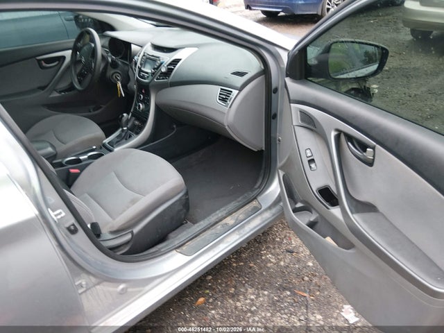 Продажа на аукционе авто 2016 Hyundai Elantra Se, vin: 5NPDH4AE3GH704220, номер лота: 46251482