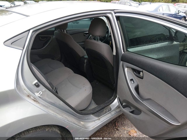 Продажа на аукционе авто 2016 Hyundai Elantra Se, vin: 5NPDH4AE3GH704220, номер лота: 46251482