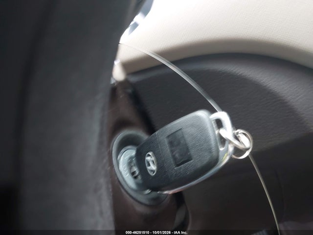 Продаж на аукціоні авто 2018 Hyundai Santa Fe Sport 2.4l, vin: 5XYZTDLB1JG547437, номер лоту: 46251510
