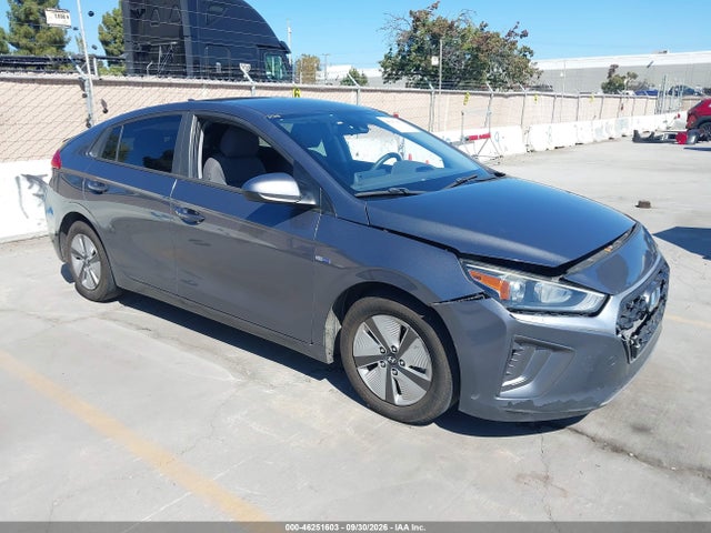 2020 Hyundai Ioniq Hybrid Blue მანქანა იყიდება აუქციონზე, vin: KMHC65LC4LU208874, აუქციონის ნომერი: 46251603