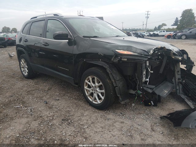 Продаж на аукціоні авто 2016 Jeep Cherokee Latitude, vin: 1C4PJMCB8GW162692, номер лоту: 46251812