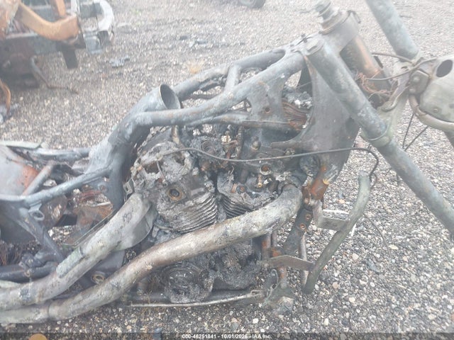 46251841 :رقم المزاد ، 1HFSC1814NA600319 vin ، 1992 Honda Vt1100 C مزاد بيع