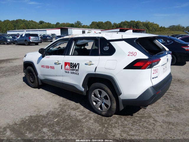 46251870 :رقم المزاد ، 2T3F1RFV1MC221155 vin ، 2021 Toyota Rav4 Le مزاد بيع