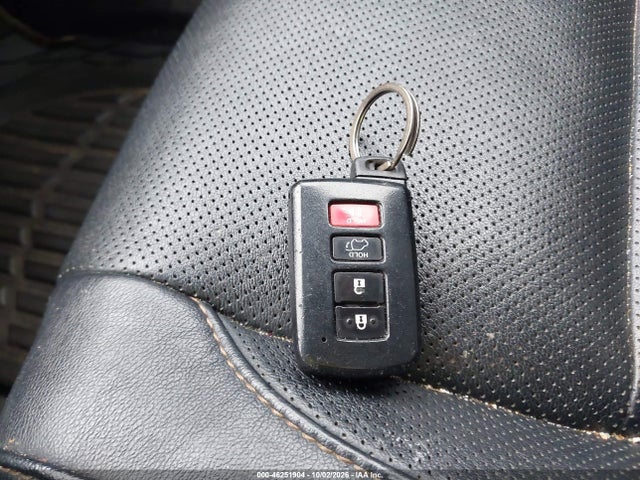 Продажа на аукционе авто 2014 Toyota Highlander Limited V6, vin: 5TDDKRFH4ES037795, номер лота: 46251904
