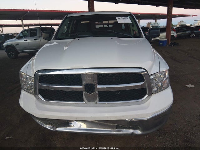 1C6RR7TT8KS662774 RAM 1500 Classic Slt 4x4 6&#039;4 Box