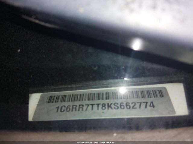 1C6RR7TT8KS662774 RAM 1500 Classic Slt 4x4 6&#039;4 Box