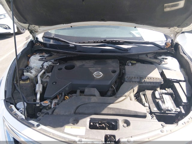 2015 Nissan Altima 2.5/2.5 S/2.5 Sl/2.5 Sv მანქანა იყიდება აუქციონზე, vin: 1N4AL3AP2FC266495, აუქციონის ნომერი: 46251953