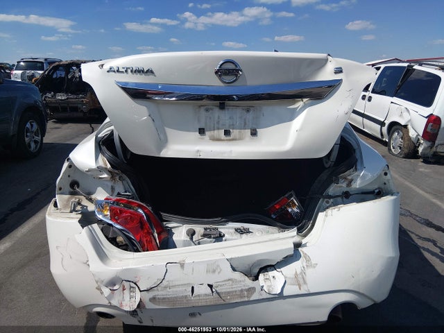 2015 Nissan Altima 2.5/2.5 S/2.5 Sl/2.5 Sv მანქანა იყიდება აუქციონზე, vin: 1N4AL3AP2FC266495, აუქციონის ნომერი: 46251953