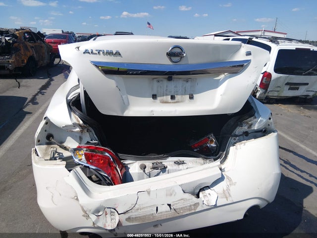 2015 Nissan Altima 2.5/2.5 S/2.5 Sl/2.5 Sv მანქანა იყიდება აუქციონზე, vin: 1N4AL3AP2FC266495, აუქციონის ნომერი: 46251953