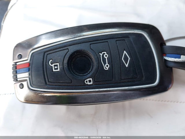 46252048 :رقم المزاد ، WBA8D9G59HNT90847 vin ، 2017 Bmw 330i Xdrive مزاد بيع