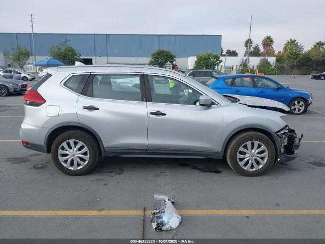 46252220 :رقم المزاد ، KNMAT2MV4HP555565 vin ، 2017 Nissan Rogue S مزاد بيع