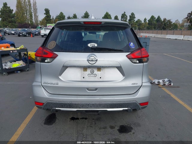 46252220 :رقم المزاد ، KNMAT2MV4HP555565 vin ، 2017 Nissan Rogue S مزاد بيع
