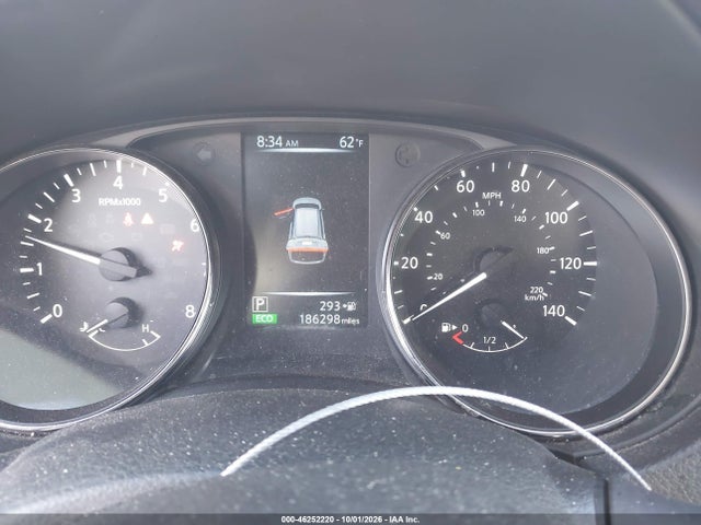 46252220 :رقم المزاد ، KNMAT2MV4HP555565 vin ، 2017 Nissan Rogue S مزاد بيع