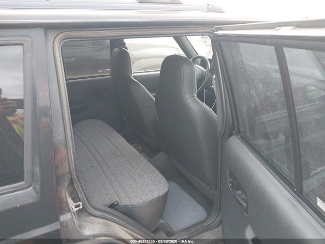 1999 Jeep Cherokee Classic/sport მანქანა იყიდება აუქციონზე, vin: 1J4FF68S1XL573249, აუქციონის ნომერი: 46252355