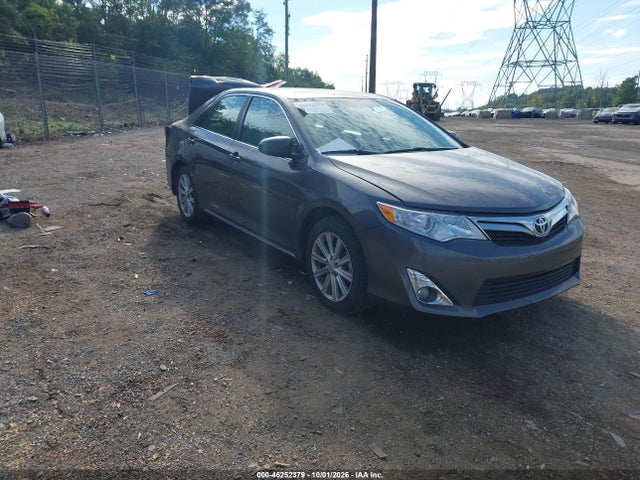 2014 Toyota Camry Xle მანქანა იყიდება აუქციონზე, vin: 4T4BF1FK5ER353888, აუქციონის ნომერი: 46252379