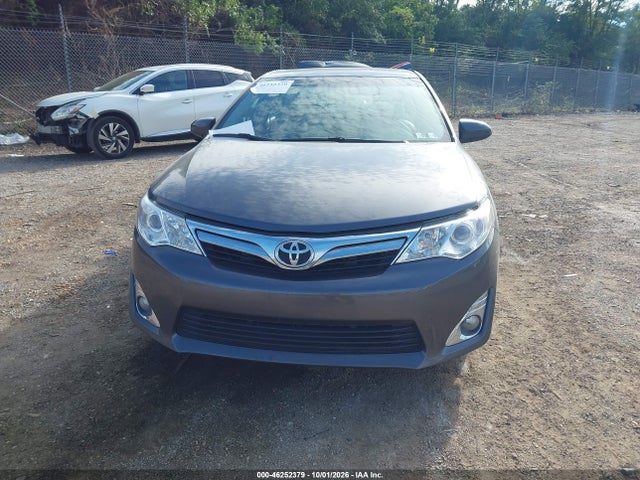 46252379 :رقم المزاد ، 4T4BF1FK5ER353888 vin ، 2014 Toyota Camry Xle مزاد بيع