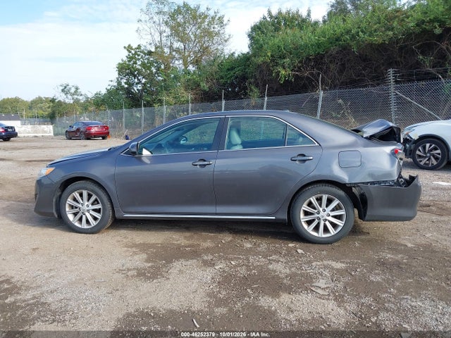 46252379 :رقم المزاد ، 4T4BF1FK5ER353888 vin ، 2014 Toyota Camry Xle مزاد بيع