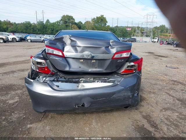 46252379 :رقم المزاد ، 4T4BF1FK5ER353888 vin ، 2014 Toyota Camry Xle مزاد بيع