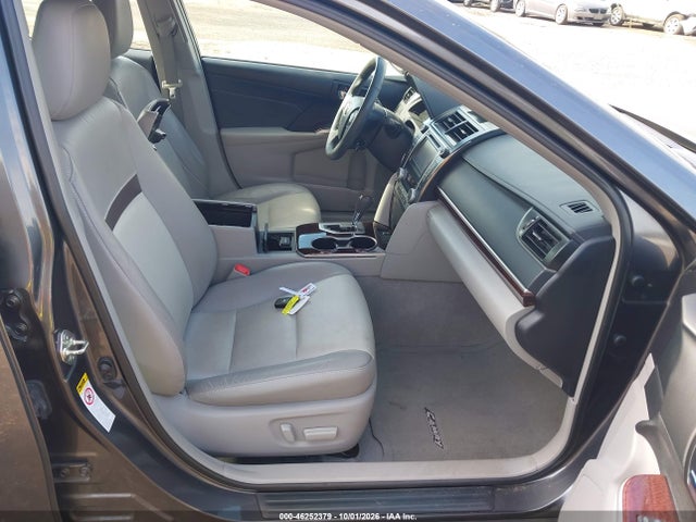 46252379 :رقم المزاد ، 4T4BF1FK5ER353888 vin ، 2014 Toyota Camry Xle مزاد بيع