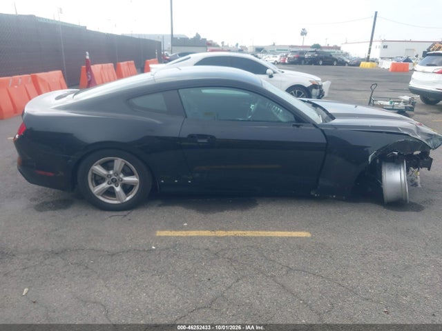 Ford Mustang V6 2017 1FA6P8AM2H5330720 Image 13