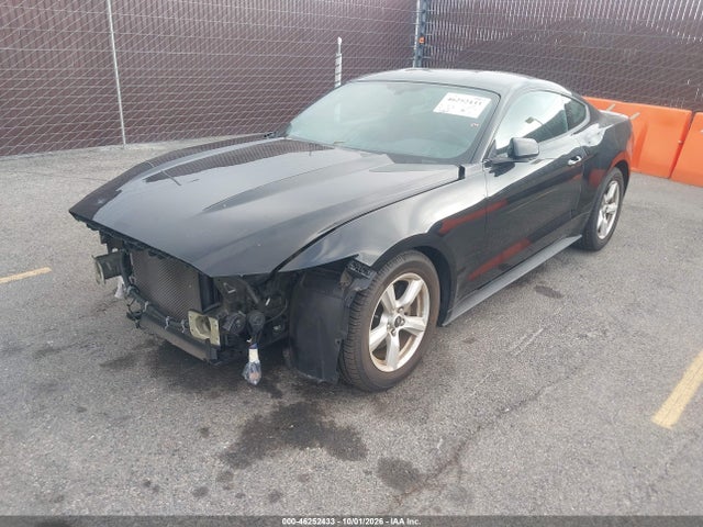 Ford Mustang V6 2017 1FA6P8AM2H5330720 Image 2
