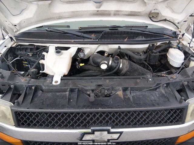 46252465 :رقم المزاد ، 1GNGG25UX41243372 vin ، 2004 Chevrolet Express مزاد بيع