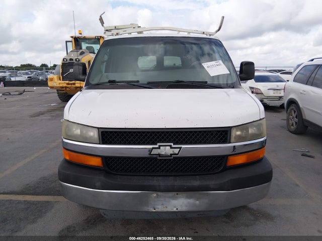 46252465 :رقم المزاد ، 1GNGG25UX41243372 vin ، 2004 Chevrolet Express مزاد بيع