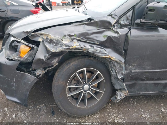 Продажа на аукционе авто 2015 Dodge Grand Caravan R/t, vin: 2C4RDGEG3FR690495, номер лота: 46252491