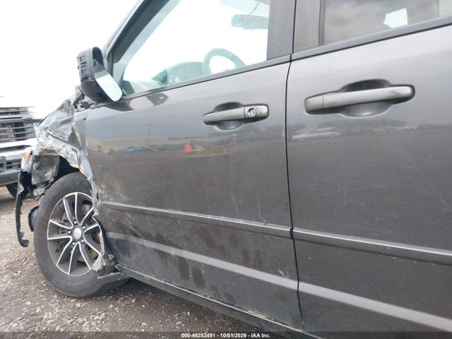 Продажа на аукционе авто 2015 Dodge Grand Caravan R/t, vin: 2C4RDGEG3FR690495, номер лота: 46252491