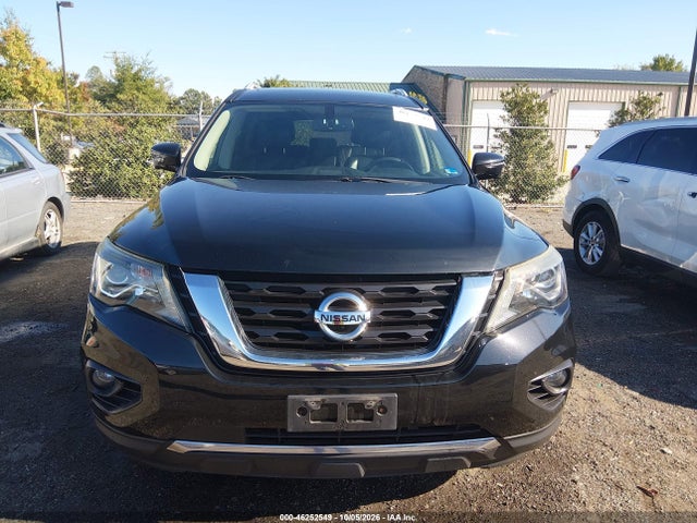 46252549 :رقم المزاد ، 5N1DR2MM4HC659267 vin ، 2017 Nissan Pathfinder Platinum مزاد بيع