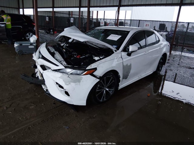 46252551 :رقم المزاد ، 4T1B11HK6KU732125 vin ، 2019 Toyota Camry Se مزاد بيع