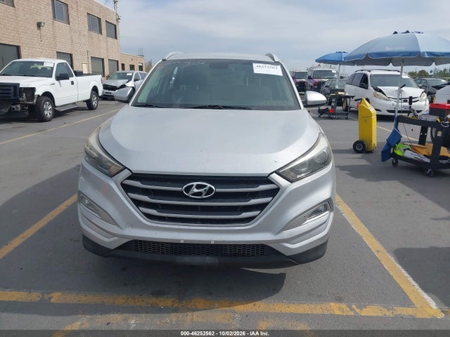 KM8J33A42JU653479 Hyundai TUCSON SEL