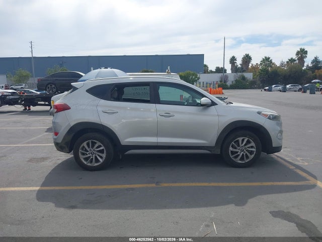 KM8J33A42JU653479 Hyundai TUCSON SEL