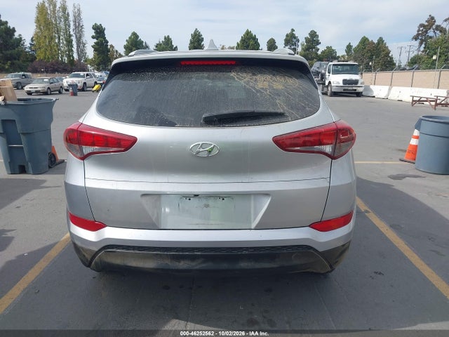 KM8J33A42JU653479 Hyundai TUCSON SEL