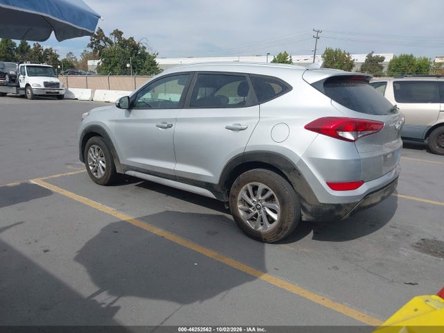 KM8J33A42JU653479 Hyundai TUCSON SEL